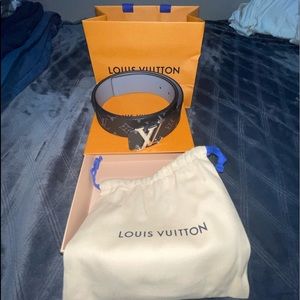 Louis Vuitton Men’s Grey and Black Original Belt